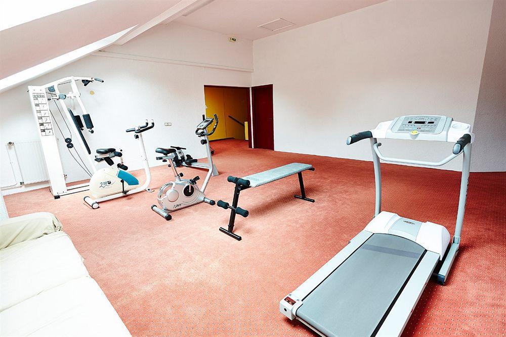 Hotel Du Golf Saint-Laurent Ploemel Екстериор снимка