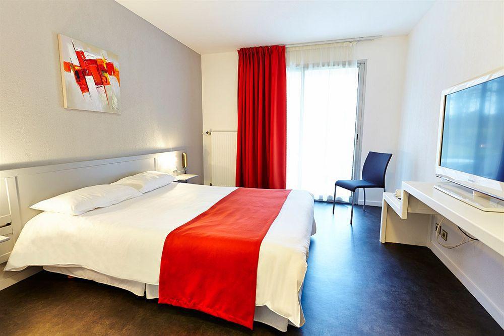 Hotel Du Golf Saint-Laurent Ploemel Екстериор снимка