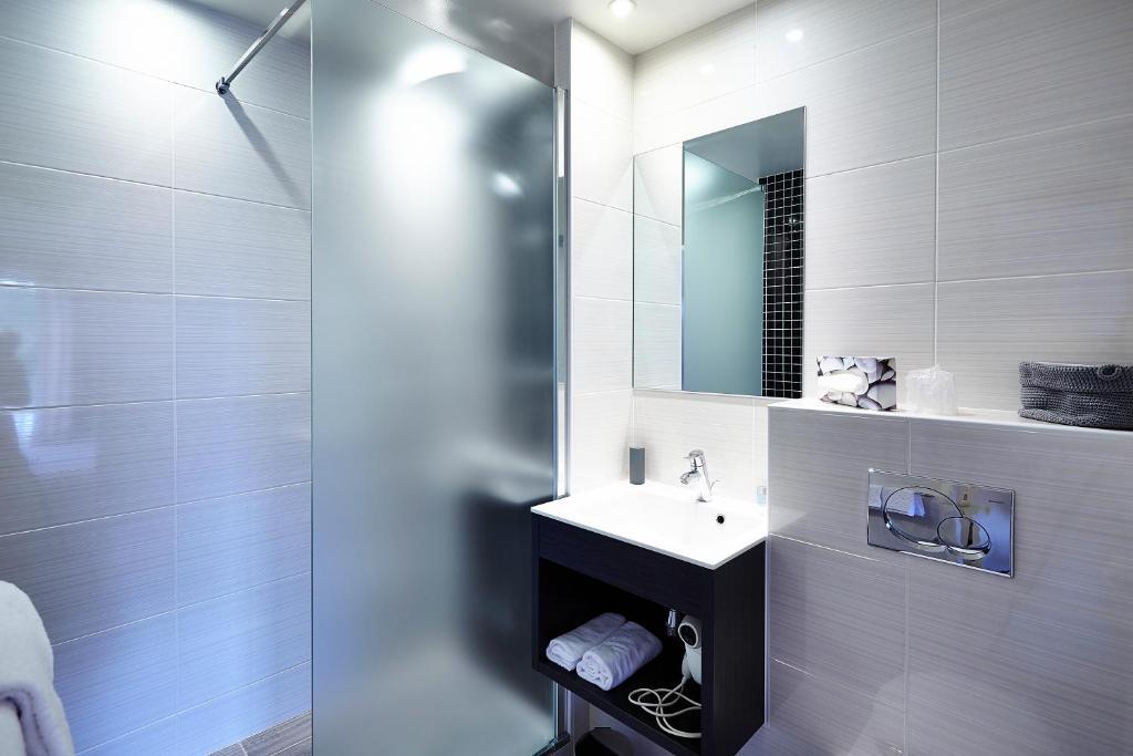 Hotel Du Golf Saint-Laurent Ploemel Екстериор снимка