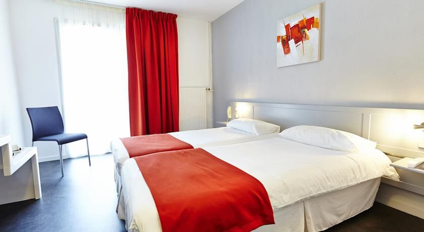 Hotel Du Golf Saint-Laurent Ploemel Екстериор снимка