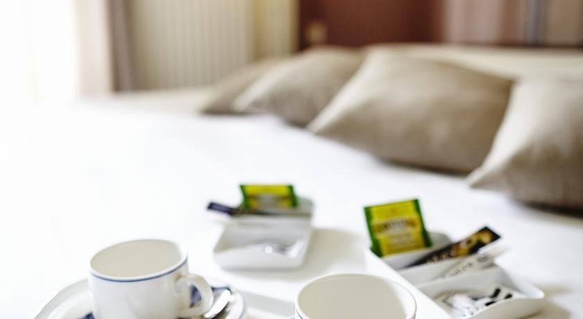 Hotel Du Golf Saint-Laurent Ploemel Екстериор снимка