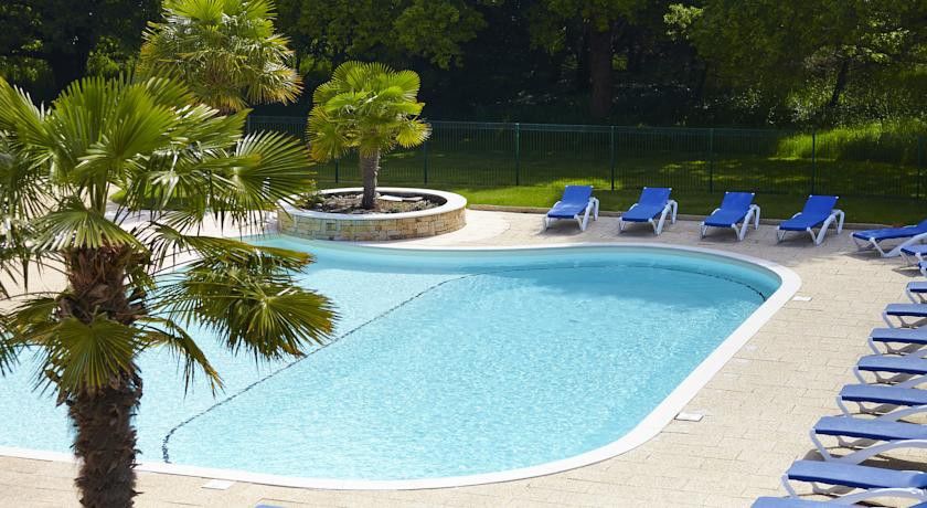Hotel Du Golf Saint-Laurent Ploemel Екстериор снимка